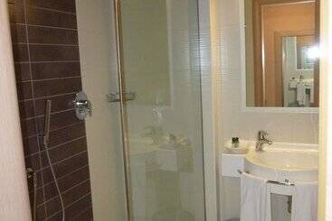 هتل Mediterraneo Palace