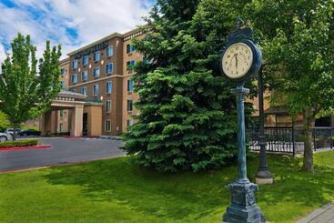 هتل Oxford Suites Spokane Downtown