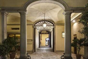 هتل Palazzo Niccolini Al Duomo Residenza D Epoca