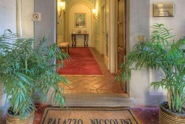 هتل Palazzo Niccolini Al Duomo Residenza D Epoca
