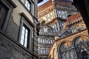 هتل Palazzo Niccolini Al Duomo Residenza D Epoca