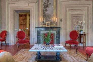 هتل Palazzo Niccolini Al Duomo Residenza D Epoca