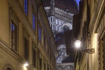 هتل Palazzo Niccolini Al Duomo Residenza D Epoca