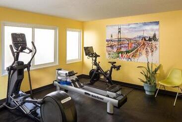 هتل Park Lane Suites & Inn