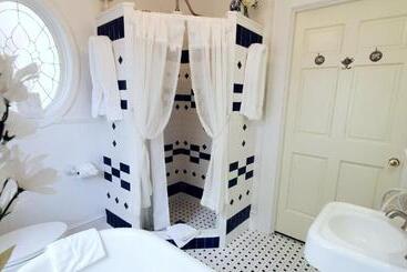 هتل Pettigru Place Bed & Breakfast
