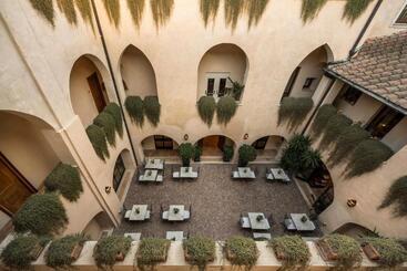 هتل San Biagio Relais