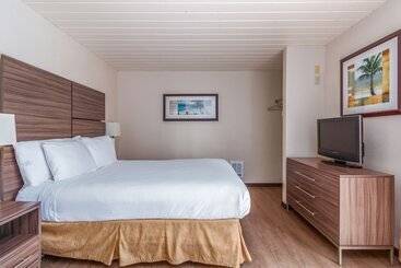 هتل Seashore Inn On The Beach Seaside