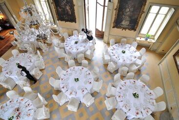 هتل Sina Villa Matilde