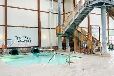 هتل The Waters Of Minocqua