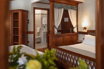 هتل Villa Venezia