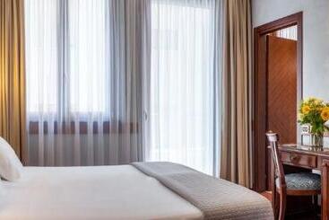 هتل Villa Venezia