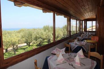 Villaggio Club Dolomiti Sul Mare - Briatico