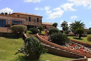 هتل Villaggio Club Dolomiti Sul Mare