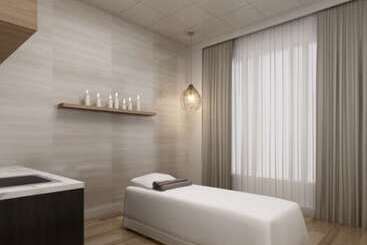 The Chattanoogan Hotel, Curio Collection By Hilton
