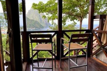 هتل Green Fig Resort & Spa