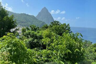 هتل Green Fig Resort & Spa