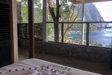هتل Green Fig Resort & Spa