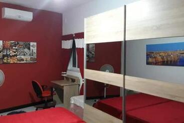 پانسیون Room In Apartment   Very Bright Well Kept Apartment