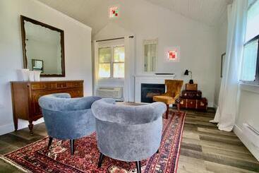 The Kent Motel