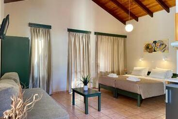 Theos Holidays Apartments