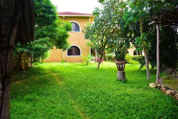 تختخواب و صبحانه Joysvilla Family Holiday Home