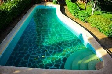 تختخواب و صبحانه Joysvilla Family Holiday Home