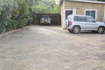 تختخواب و صبحانه Joysvilla Family Holiday Home