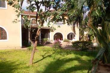 تختخواب و صبحانه Joysvilla Family Holiday Home