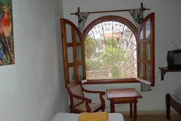 تختخواب و صبحانه Joysvilla Family Holiday Home