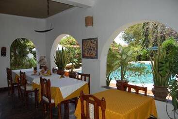 تختخواب و صبحانه Joysvilla Family Holiday Home