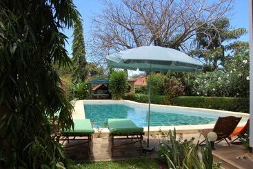 تختخواب و صبحانه Joysvilla Family Holiday Home