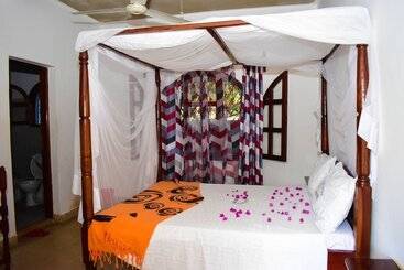 تختخواب و صبحانه Joysvilla Family Holiday Home