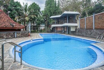 Collection O 89999 Hotel Bumi Kedaton Resort