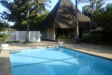 هتل Glory Ocean Villas   Diani