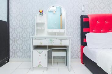 هتل Oyo Life 2466 Galaxy Kost
