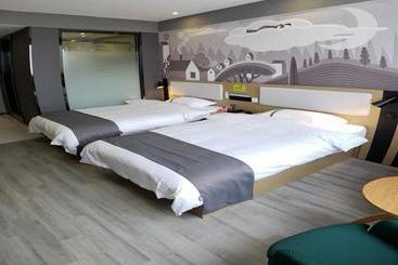 Thank Inn Chain Hotel Anhui Anqing Yixiu District Government University Town