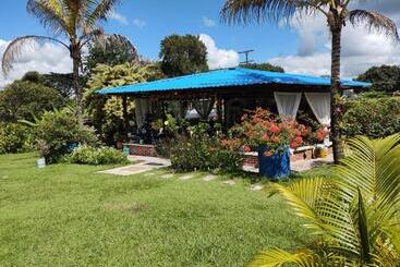 هتل Villa Monica