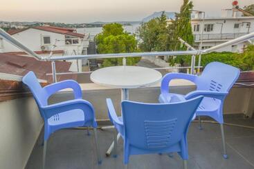 Huzur Royal