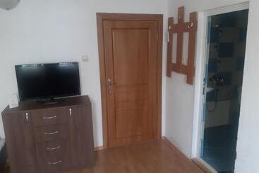 پانسیون Teo's Guest House