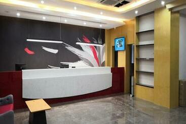 Thank Inn Chain Hotel Guizhou Tongren Jiangkou County Fengjingshan Park Fenghuang Road Store