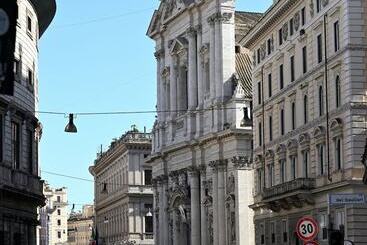 تختخواب و صبحانه Residenze Romanae   Vicolo Dell Aquila