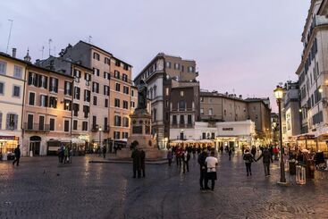 تختخواب و صبحانه Residenze Romanae   Vicolo Dell Aquila