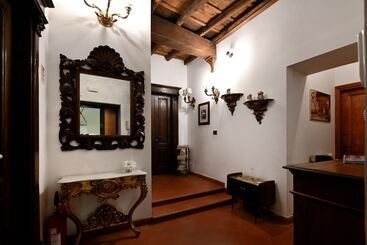 تختخواب و صبحانه Residenze Romanae   Vicolo Dell Aquila