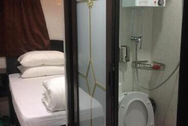 پانسیون Manhattan Guesthouse
