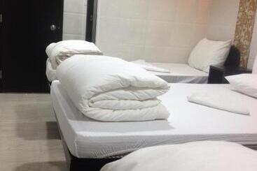 پانسیون Manhattan Guesthouse