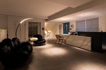 هتل Aeifos Boutique