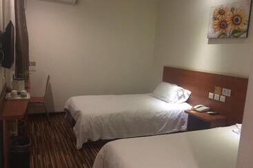 هتل Goldmet Inn Beojing Capital Airport Xinguozhan