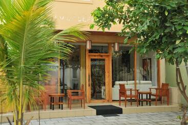 هتل Koamas Lodge
