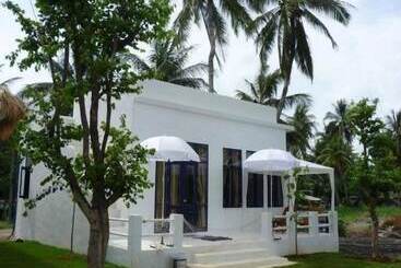 هتل Laemsing Whitehouse Resort