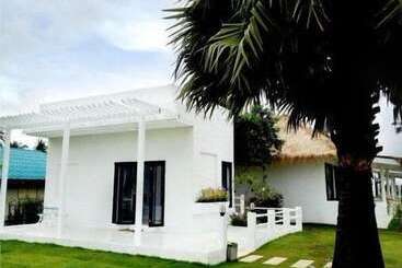 هتل Laemsing Whitehouse Resort